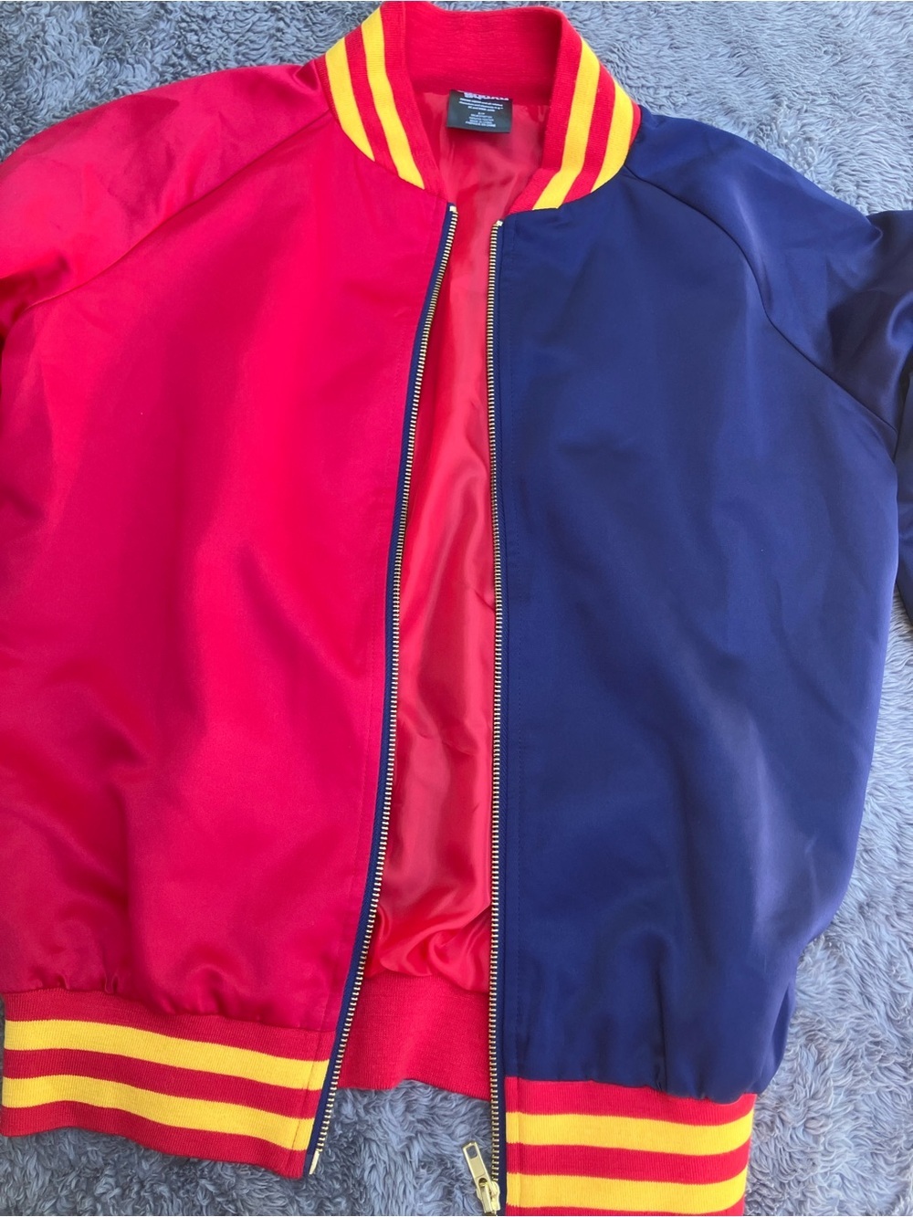 NWT Suicide Squad Harley Quinn Satin Bomber Jacket Size S - Picture 3 of 11